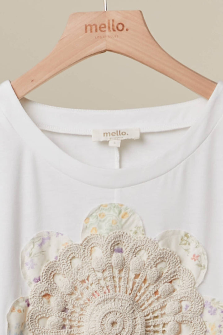 LACE EMBROIDERED SHORT SLEEVES ROUND NECK TOP