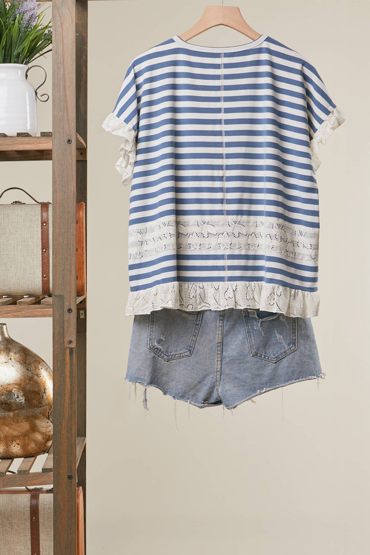 STRIPED TOP WITH LACE TRIM
