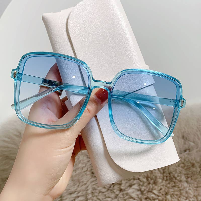Square gradient color Sunglasses - Women's