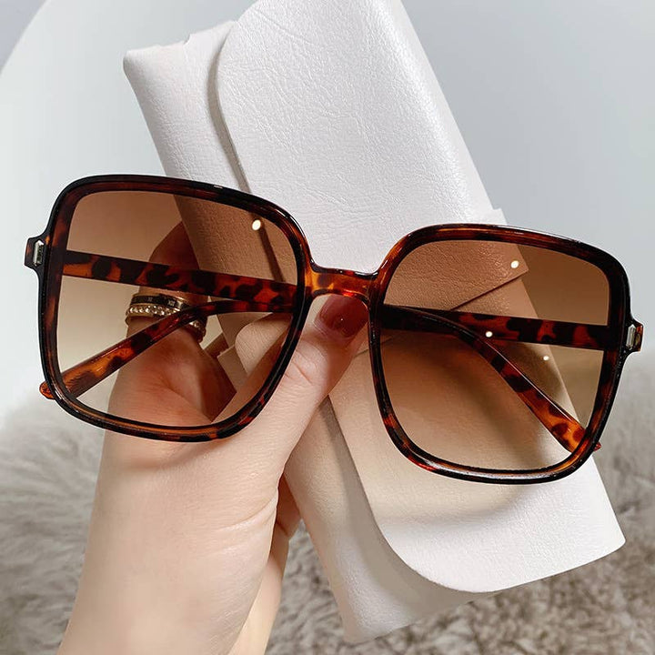 Square gradient color Sunglasses - Women's