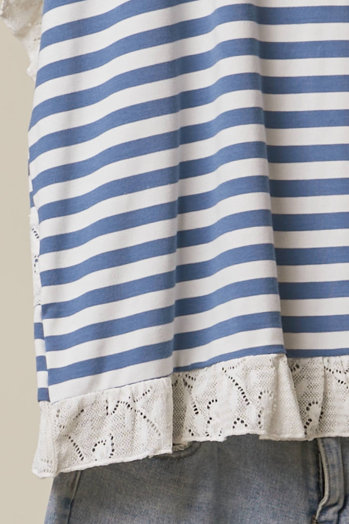 STRIPED TOP WITH LACE TRIM